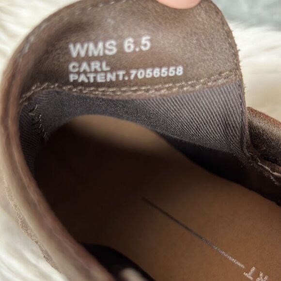 Report Carl Booties  - Picture 11 of 11